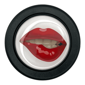 Red Lips Horn Button - Tomu-Store.com